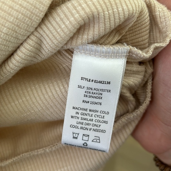 Allison Joy from Evereve wrap top - Picture 6 of 6